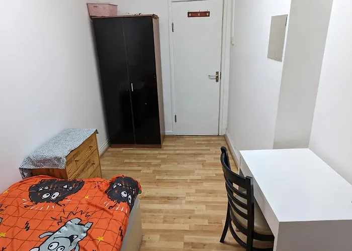 Oldham Town Centre Rm03